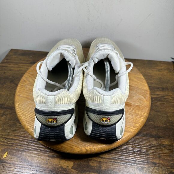 Nike Air Max DN White Gray Mens Size 13 Snail Black Shoes Sneakers DV3337-100